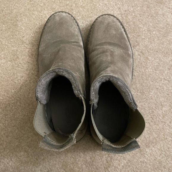 Vince Suede Chelsea Boot - Picture 5 of 8